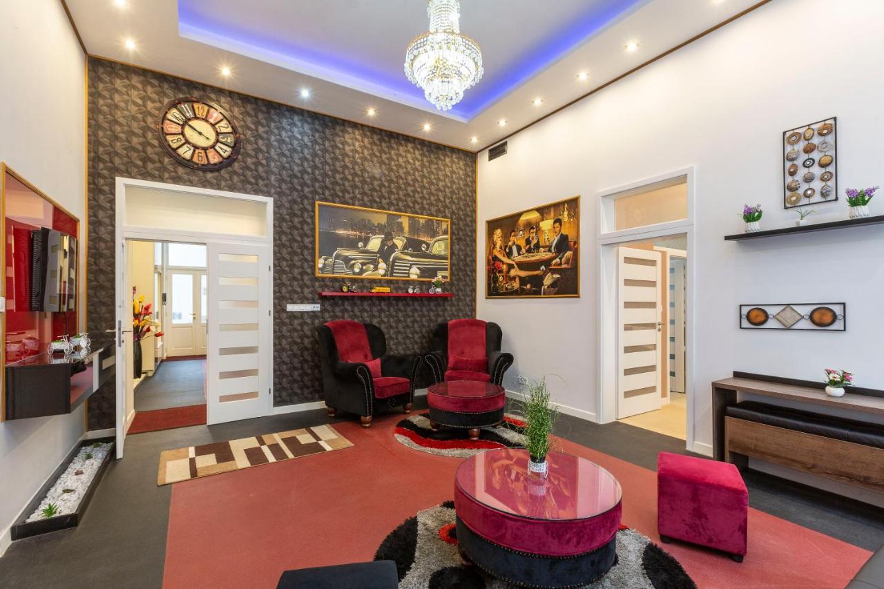 Exclusive Marilyn Apartment In The Heart Of Budapest Bagian luar foto
