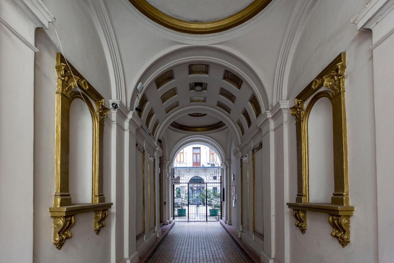 Exclusive Marilyn Apartment In The Heart Of Budapest Bagian luar foto